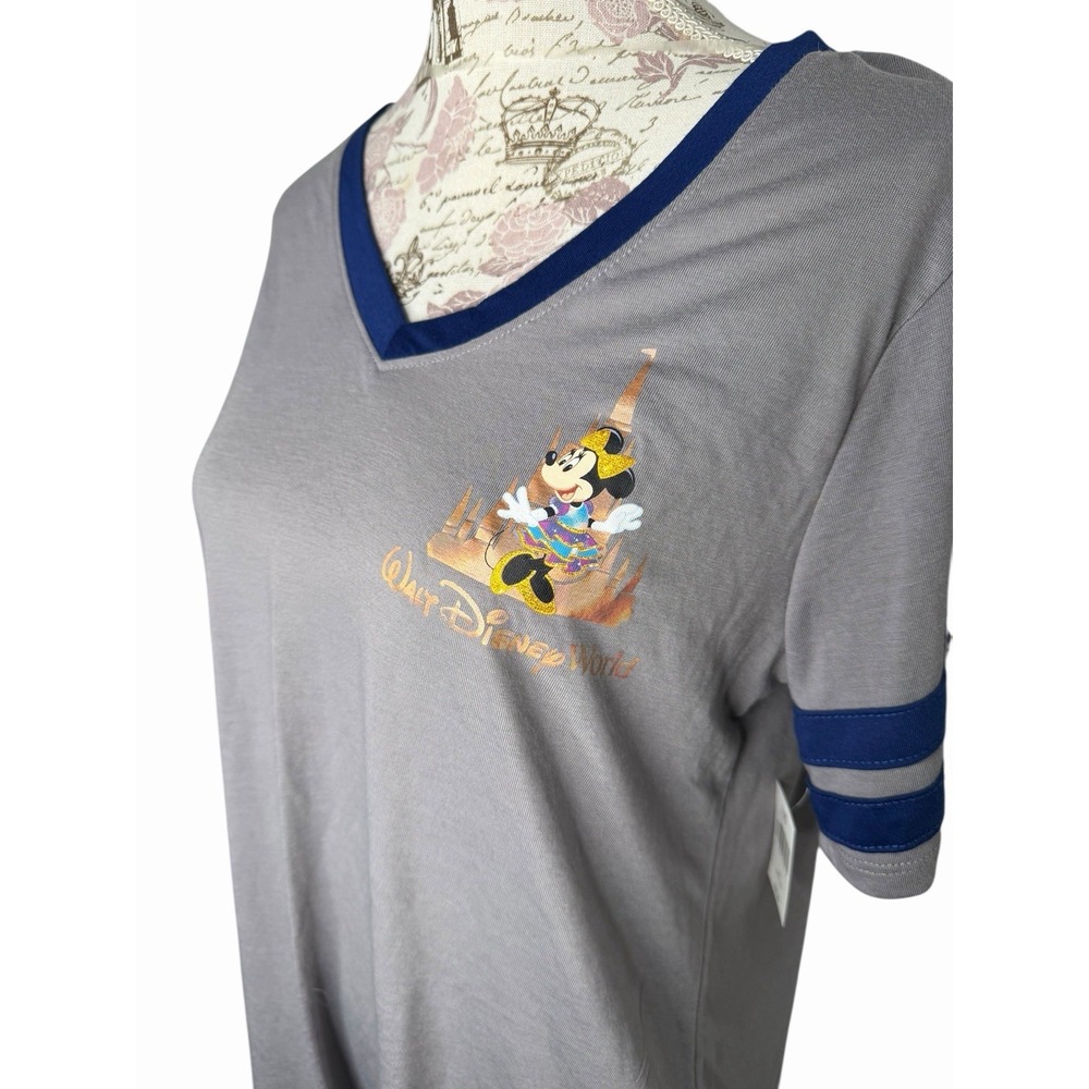 NWT Walt Disney World 50th Anniversary Minnie Mouse V-Neck Castle T-Shirt Tee M - Picture 2 of 8